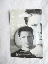 Cool 2006 Nick Lachey C & D Visionary Celebrity Promo Pinback NOC