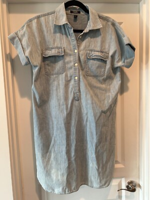 Chaps Jean Dress Size M Tunic Pocket Flaps 1/2 Button Short Sl Shift Collar 