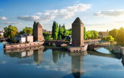 Überdachte Brücke Pont Couverts in Straßburg im Bezirk Petite France, Elsass (65