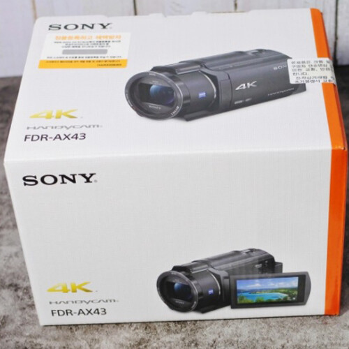 Sony FDR-AX43 UHD 4K Handycam Camcorder Genuine _