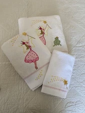 Unique 3 Piece FAIRY & FROG Towel Set Pink Satin Whimsical Spring Easter GIFT!