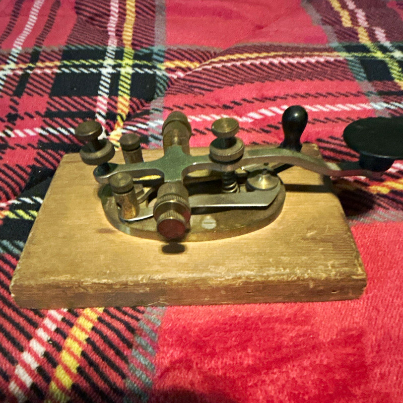 Vintage Morse Code Telegraph Key on Wood Base signal electric mfg Menominee Mich