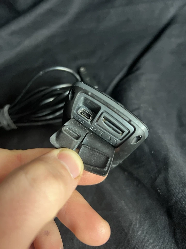 Garmin Edge 810 Touchscreen GPS Cycling Computer Navigation + Charger Bike Cycle - Image 3 of 4