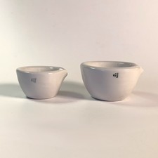Ancien mortier porcelaine COORS USA taille 00 et 000 blanc lab ware apothicaire lot 2