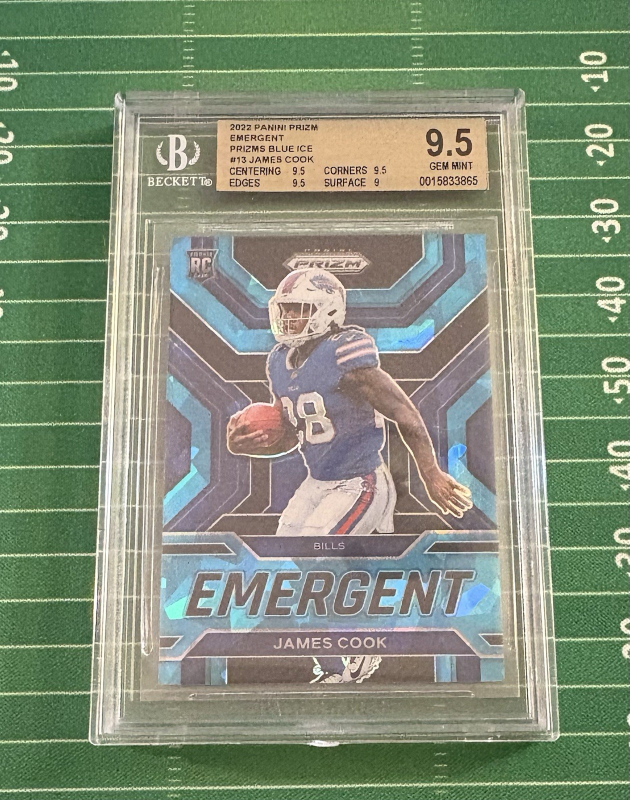 2022 Prizm Emergent Rookie Blue Ice Prizm James Cook RC /99 BILLS BGS 9.5
