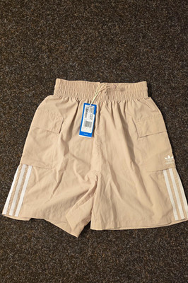 adidas Damen Cargo Shorts Beige Logo elast. Bund Kordelzug Cargo-Taschen Gr. S