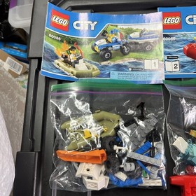 LEGO CITY: Lego City Starter Set (60086) 100% Extra Pieces Sticker Minifigures