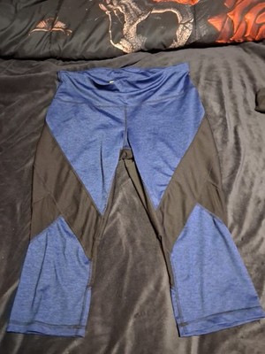 Xeresion XL Blue And Black Capri Leggings With Netting Colorblock