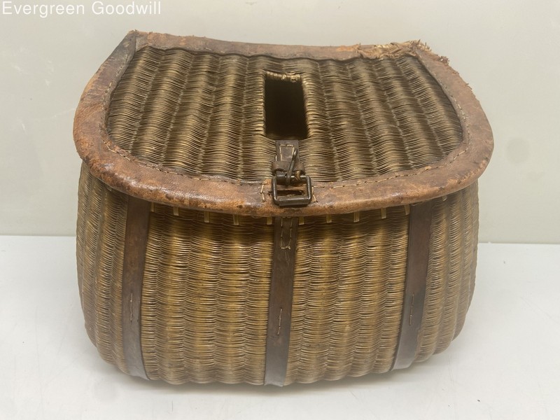 Vintage Woven Wicker Fisherman Creel Basket