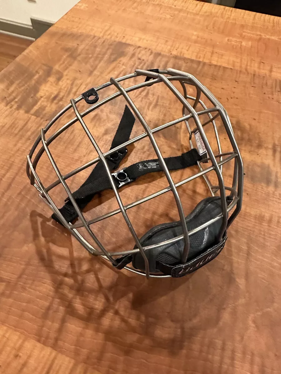 Bauer 2025 titanium cage