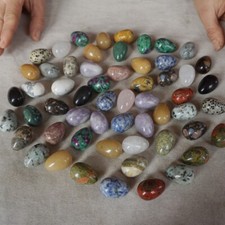 57Pcs 1KG Natural Quartz Crystal Jasper Egg Carved Mixed Stone Tumbled Healing A
