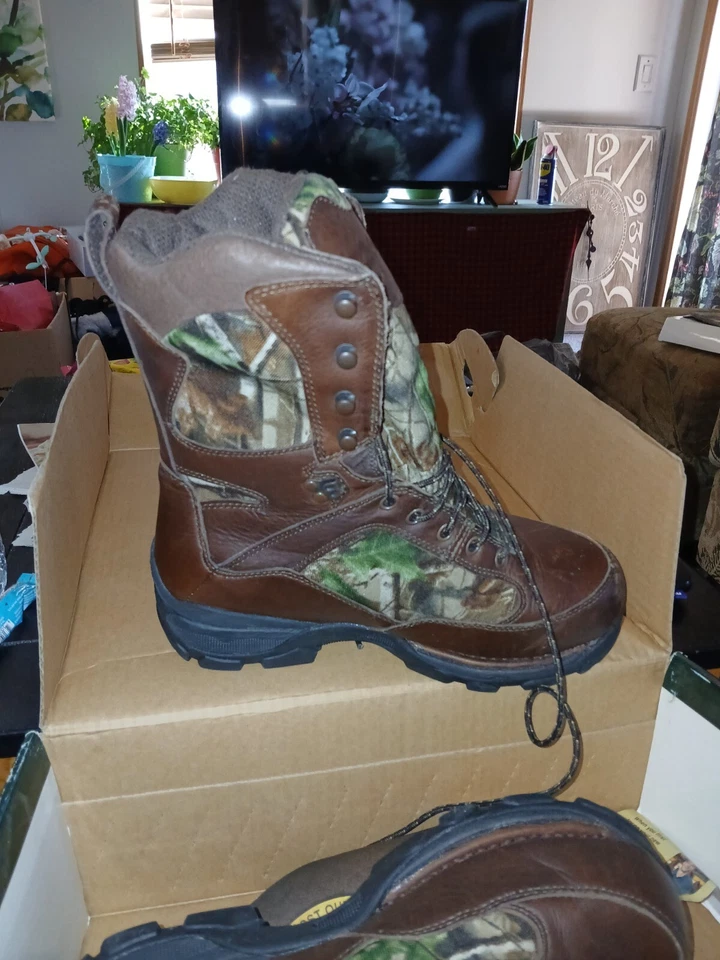 Mens Hunting Boots CABELAS 400 GRAM 8.5M  - Image 3 of 4