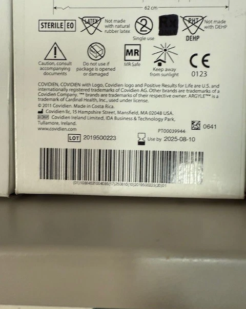 Cateter de diálise peritoneal Covidien Argyle 2 punhos REF 8811313010 LEITURA EXPIRADA - Imagem 4 de 4