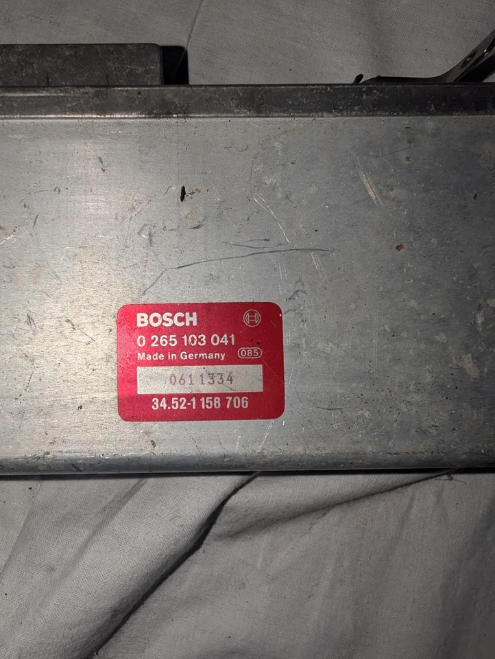 bmw e30 325i 325 sport m20 abs control module ecu bosch 0265103041 - Image 2 of 3
