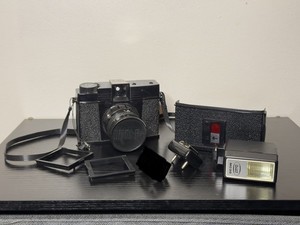 lomography Diana +   LONDON 2007限定モデル lomography Diana ＋ LONDON 2007限定モデルとレンズ - メルカリ
