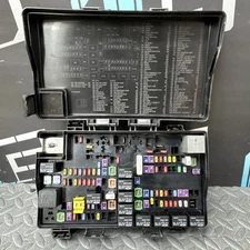 2015 Dodge RAM 1500 5.7L Fusebox TIPM Relay Junction Box Module Unit 68243263AC