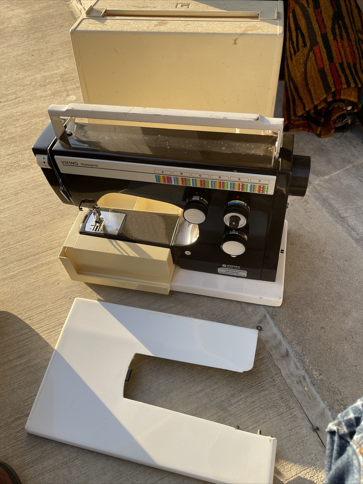 Husqvarna Viking Sweden Model 64 40 Sewing Machine Colormatic No Pedal