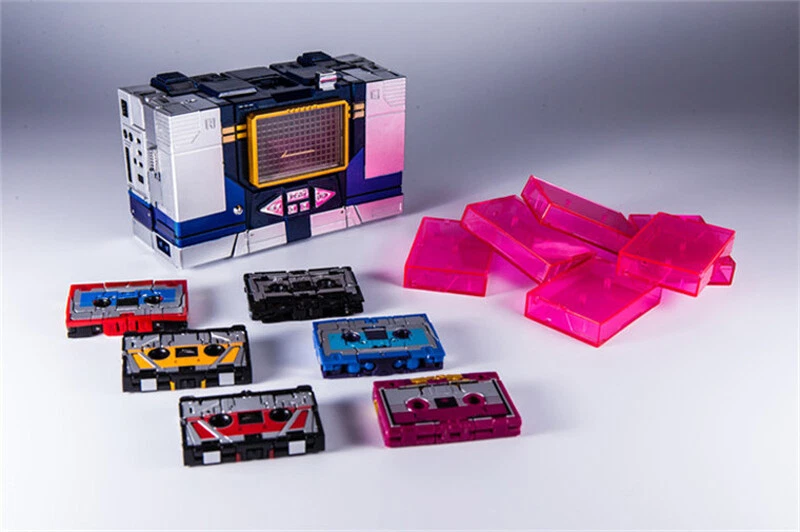 New Toys Packaging THF Soundwave mp13& tape Toy Action Figure - Image 2 of 4