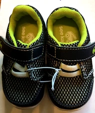 See Kai Run Basics Toddler Sneakers Navy Blue - Size 4     (T-4)