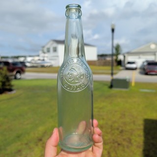 Antique Iroquois Bev Corp Buffalo NY New York Indian Chief Pint Beer Bottle
