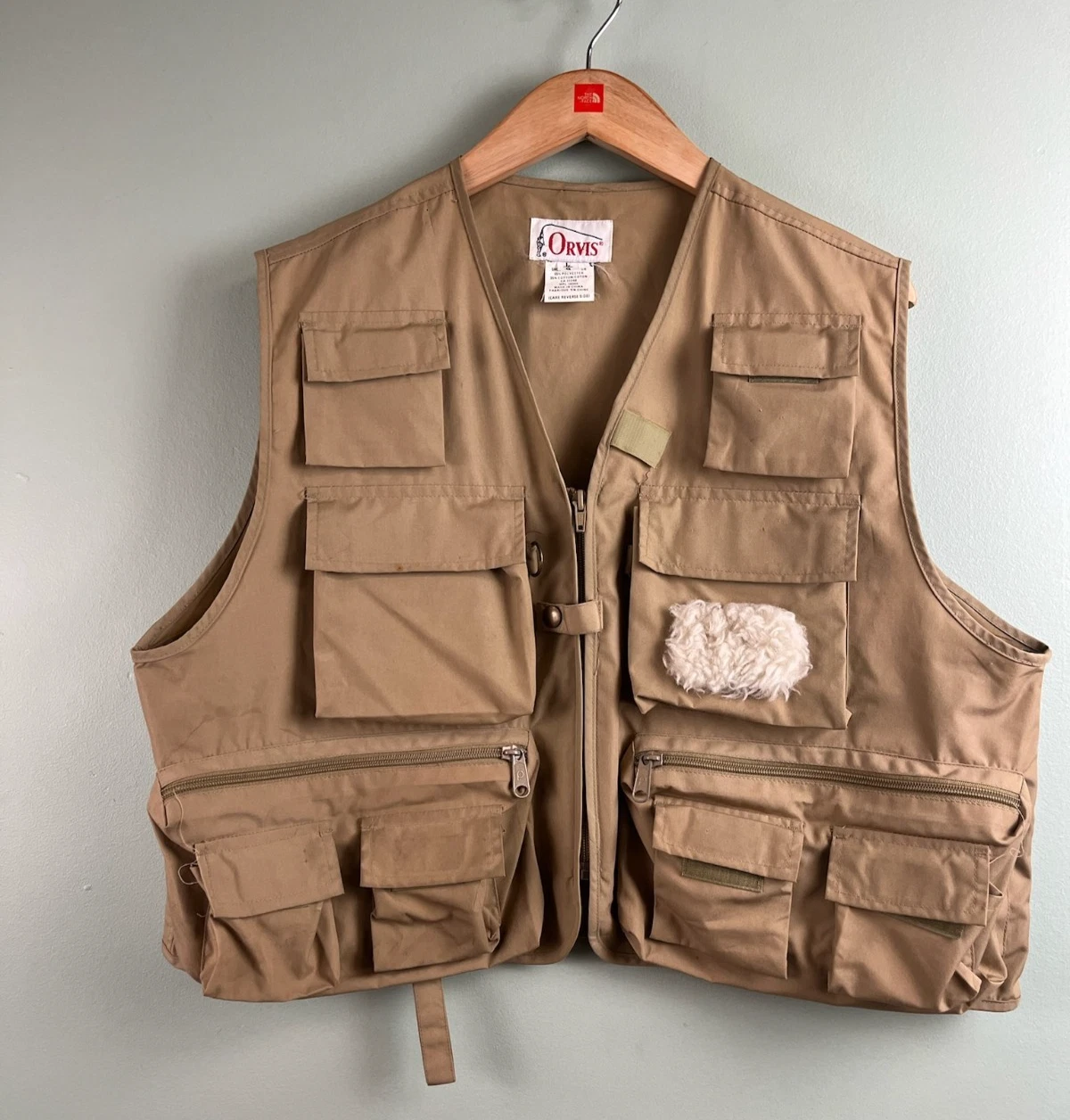 Vintage Orvis Fly Fishing Vest Mens LG Beige Fly Patch Multi Pocket Utility