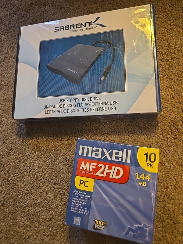 Sabrent SBT-UFDB 1.44MB USB Floppy Disk Drive Brand New Sealed + Disks