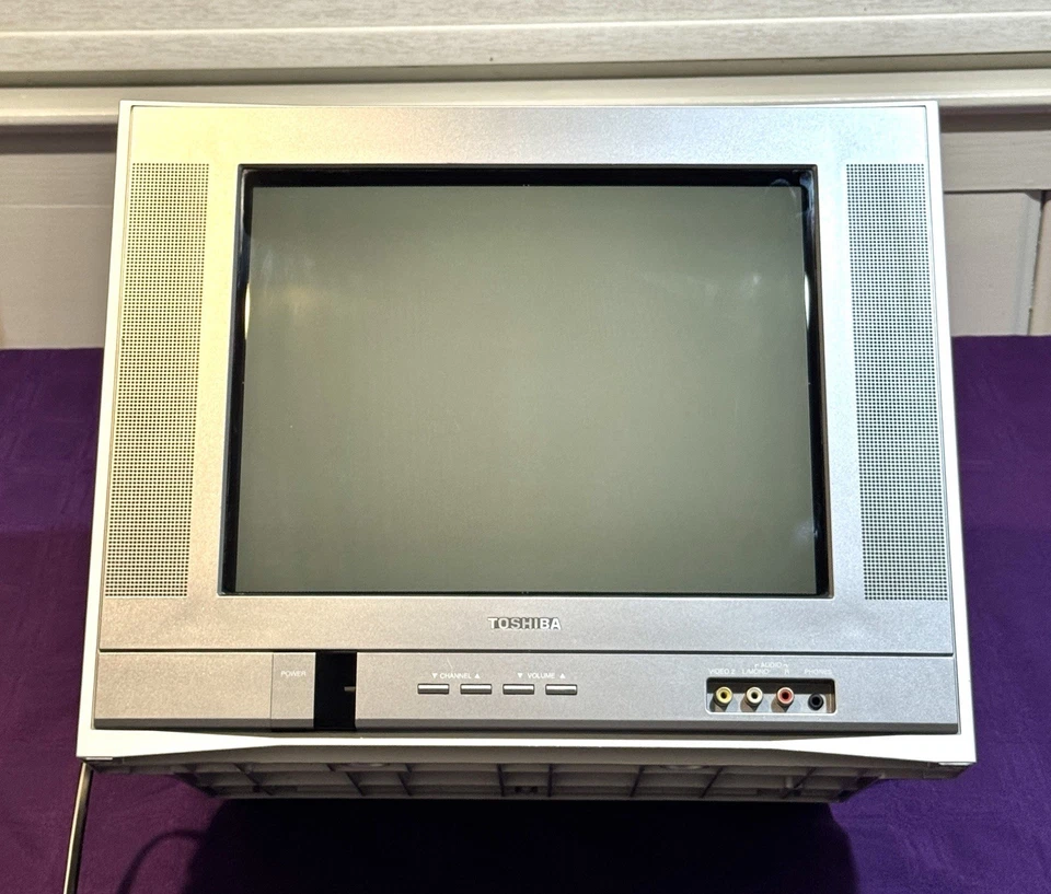 Toshiba 14” Model 14AF45 CRT Color TV/Gaming Video Component- Tested And Works! - Image 2 of 4