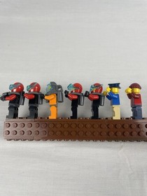 Lego City Deep Sea Exploration Vessel Set 60095, Used. All minifigs Included. 