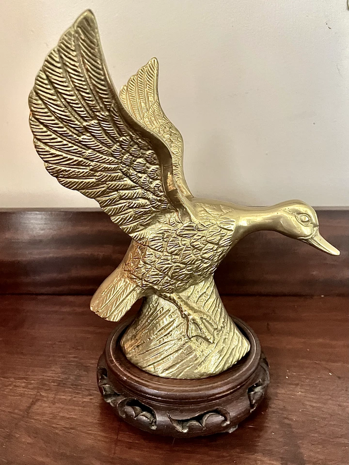 DE COLECCIÓN LATÓN: Estatua de Pato en Vuelo: 9" x 7" SOFISTICADA Esculturada Decoración del Hogar Foto 2 de 4