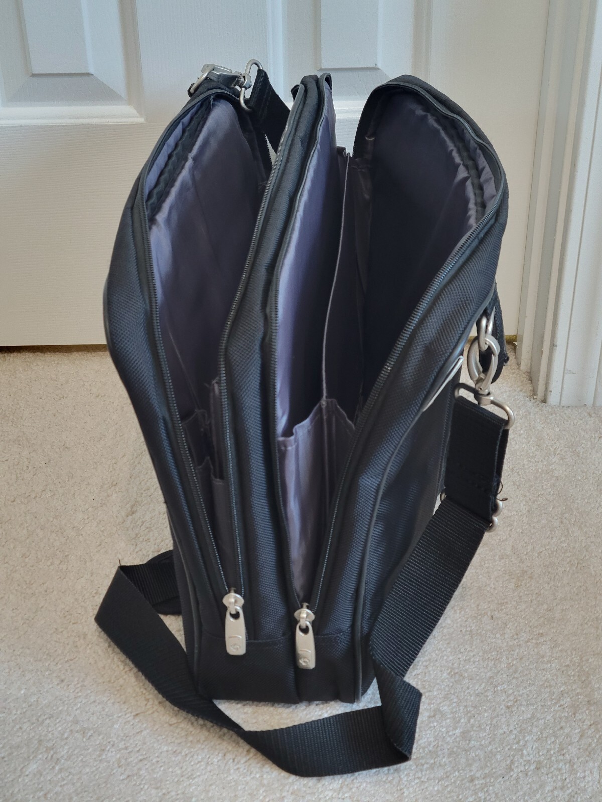 Samsonite Business Classic 17" Laptop 2 Gusset Bag Shoulder CarryOn