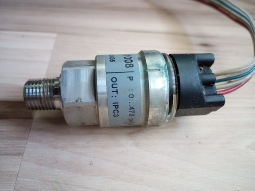 Danfoss 060G392405 Pressure Transducer AKS1008 X13790348-07 TDR00335 - Picture 5 of 6