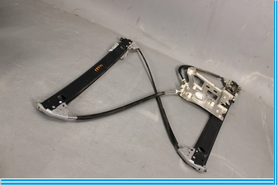 00-06 Mercedes S500 S600 W220 Front Right Window Regulator W/O Motor Oem - Image 2 of 4