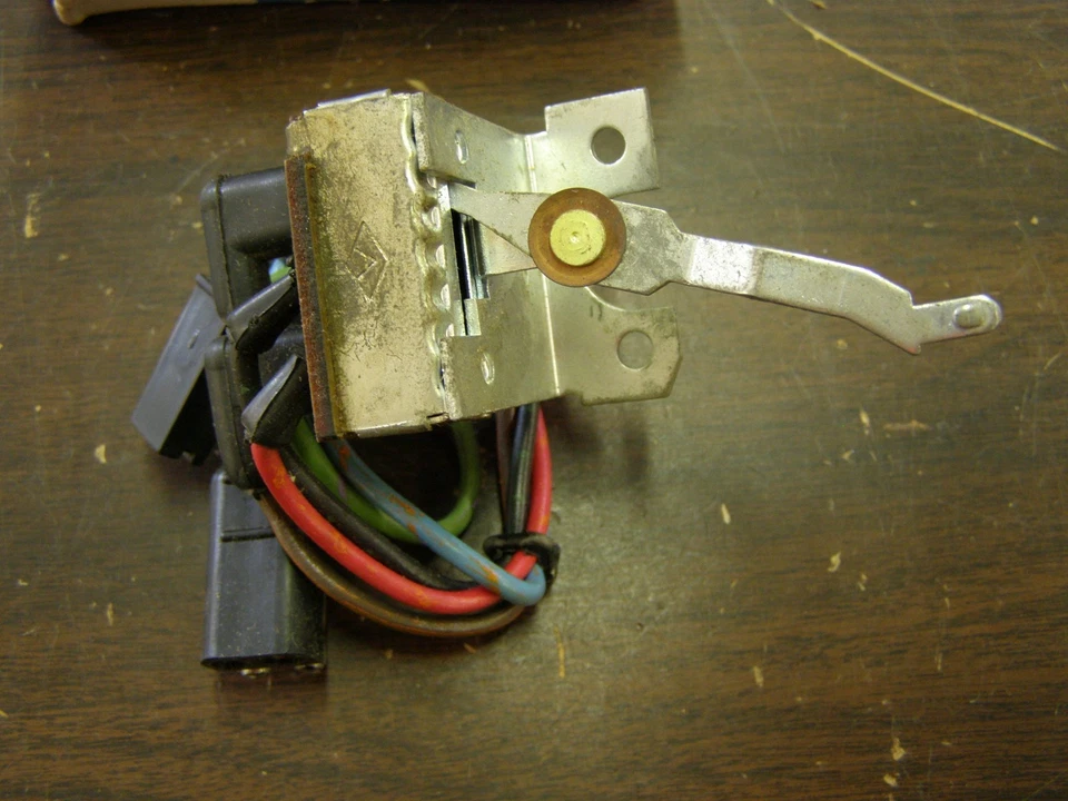 NOS OEM Ford 1970 1971 1972 Maverick AC Switch + Mercury Comet Air Conditioning - Image 2 of 4