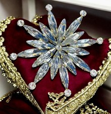 Vintage Swarovski Crystal Prong Setting Sunburst Star Celestial Giant 5”  Brooch