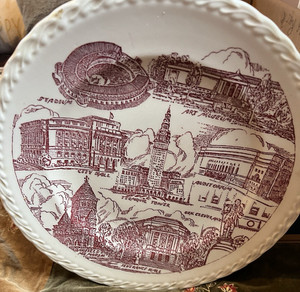Vernon Kilns Cleveland Ohio "The Forest City" Souvenir Plate (1796 Text)