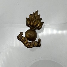 Vintage British Army Royal Artillery RA Collar Badge