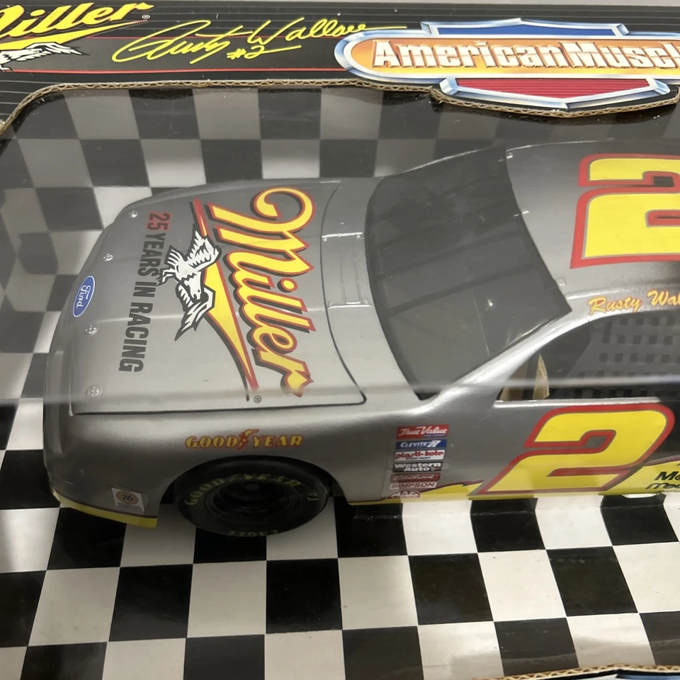 Ertl American Muscle 25 周年 Rusty Wallace #2 Miller NASCAR 1:18 比例 — 第 3/4 张图片