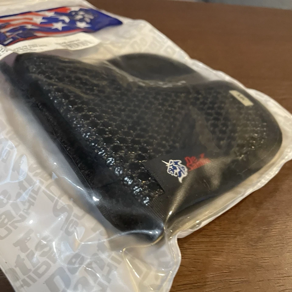 DeSantis Super Fly Pocket Holster Fits Kahr Keltec Mossberg SCCY SIG Sauer Black - Image 3 of 4