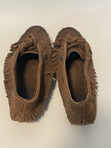 Minnetonka Suede Moccasin Womens Size 5.5 Brown Fringe Slip On Shoe Boho Native - Zdjęcie 12 z 15