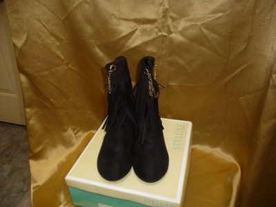 Girl Styluxe Ankle Tassels Fringe Moccasin Black Boots Gold chain charm sz 12 