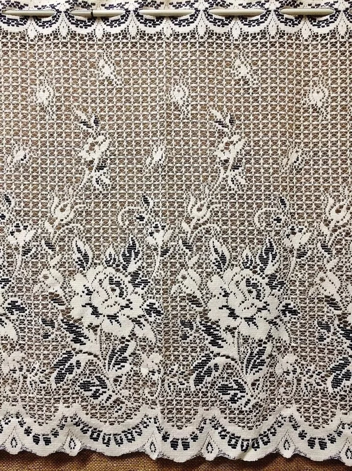 Victorian Rose 60" x 24" Mezcla Algodón Crema y Azul Marino Cortina de Encaje Cocina Foto 3 de 4