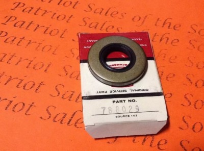NEW TECUMSEH OIL SEAL PART# 788029 , 788029a Walker Gearbox Seal