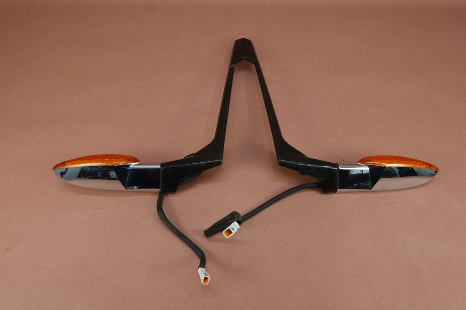 Soporte de montaje de lámpara de luz de señal de giro trasera Victory MAGNUM 2016-2017 Foto 4 de 4