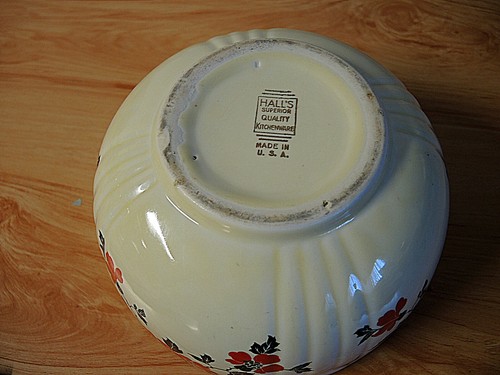 HALL'S VINTAGE RED POPPY SERVING BOWL - Picture 5 of 6