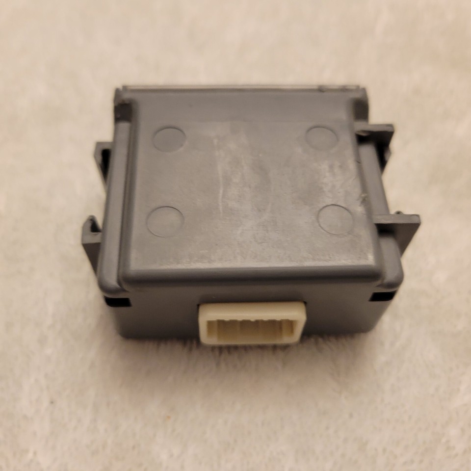 TOYOTA TUNDRA TPMS TIRE PRESSURE MONITOR CONTROL MODULE 89769-0C021 OEM ...