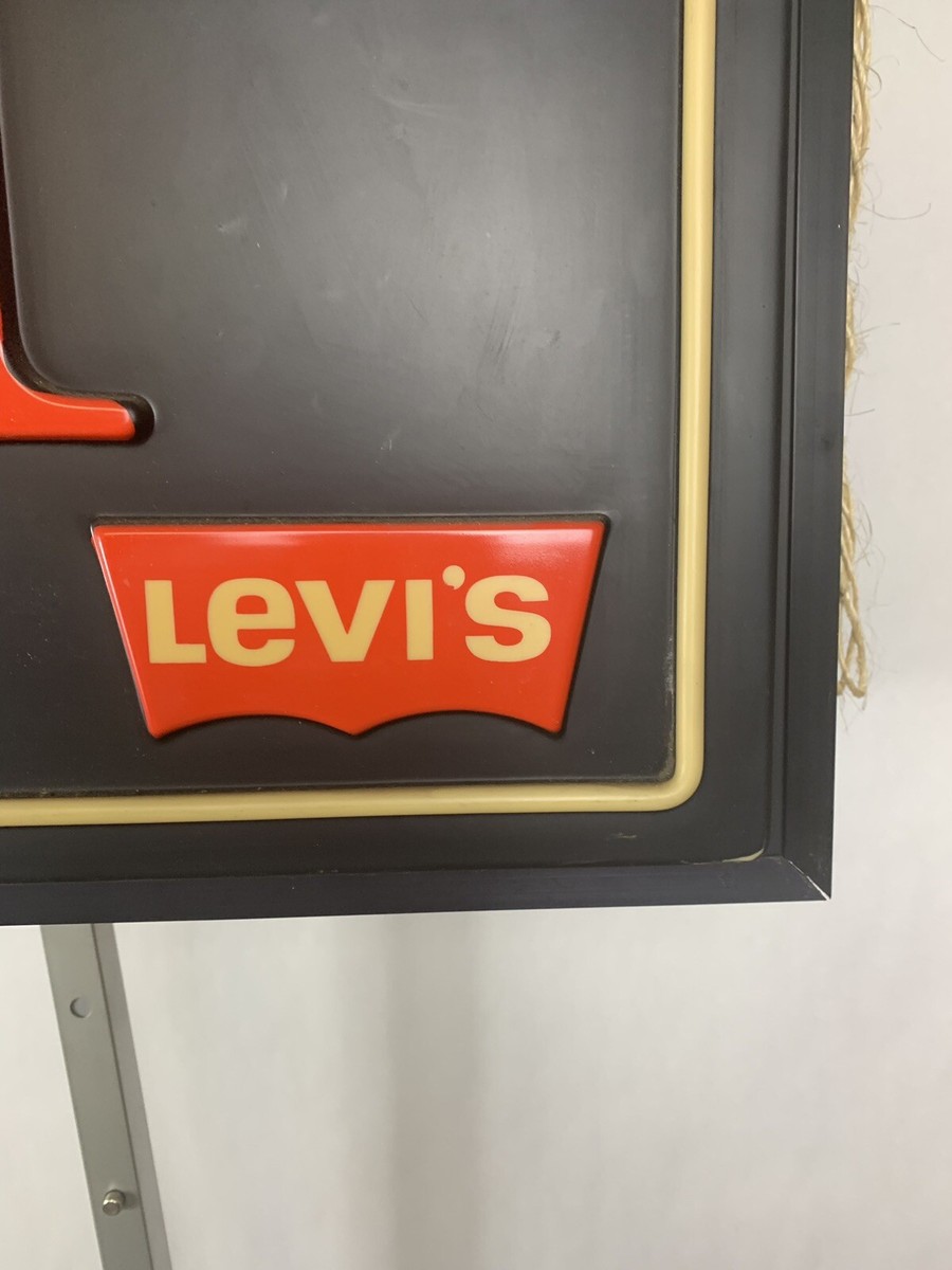 Levi's ロゴサイン 赤 照明タイプ リーバイス レア 非売品 行燈タイプ Levi's 赤いロゴディスプレイ サイン 看板 レア リーバイス