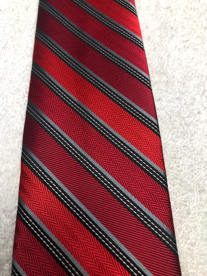 NICOLE MILLER CORBATA HOMBRE ROJO BORGOÑA CON RAYAS GRISES 3,5 X 59 Foto 3 de 4