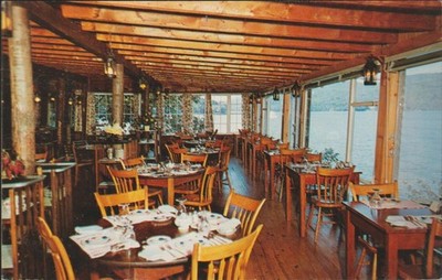 Bonnie Oaks Lodge and Bungalows Hotel Lake Morey Fairlee Vermont Chrome Postcard