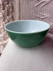 Vintage PYREX 403 Primary Green 2.5 Qt. Mixing Nesting Bowl Made in USA