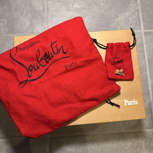Christian Louboutin Red Patent Leather High Heels 7.5 US/37.5 EU, Box Included - Picture 15 of 16